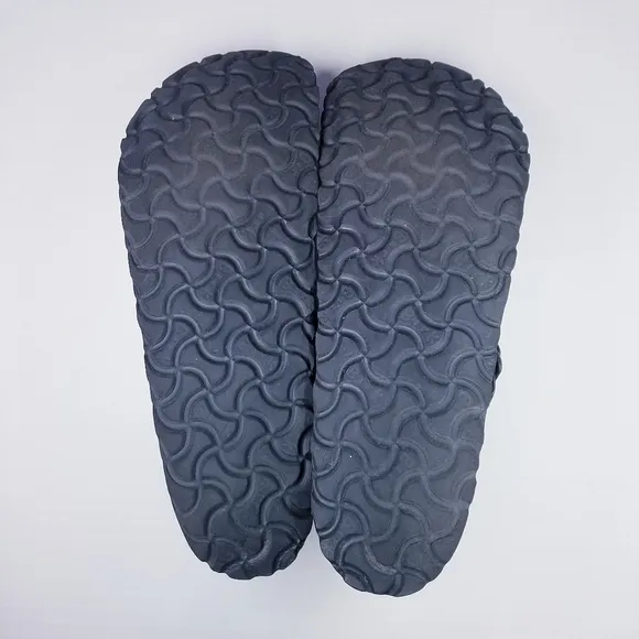 🌸 Birkenstock | Black Sandals size 10