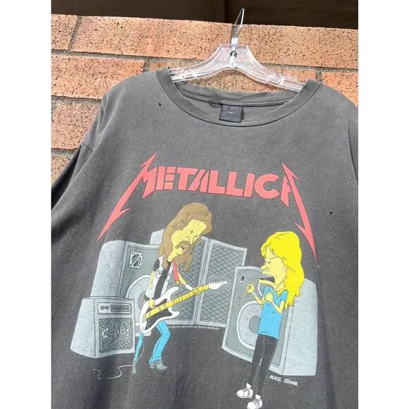 1997 Beavis and Butthead Metallica 90s Vintage MTV Show Metal Band Giant Shirt