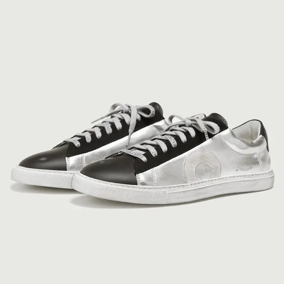 $220 Oliver Cabell Distressed Low 1 Ivy EU Size 38/ Size 8 Women Sneakers