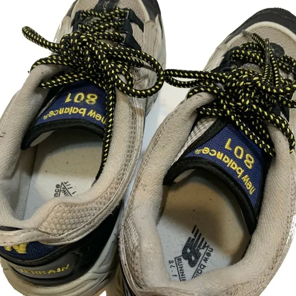 9 / New Balance 801 sneakers