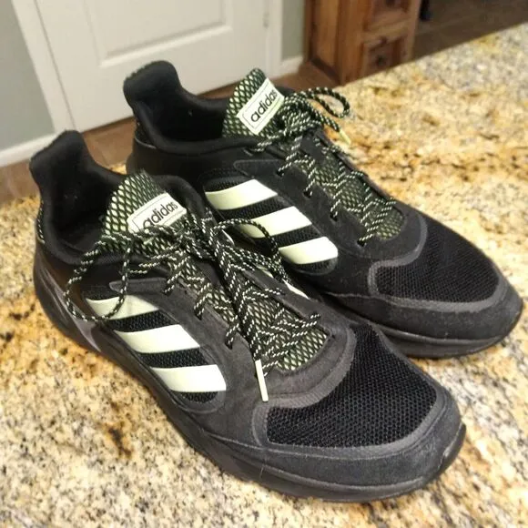 Adidas 90s Valasion Running Shoes Sneakers Black Hi-Res Green Men's Sz 9 EG5639