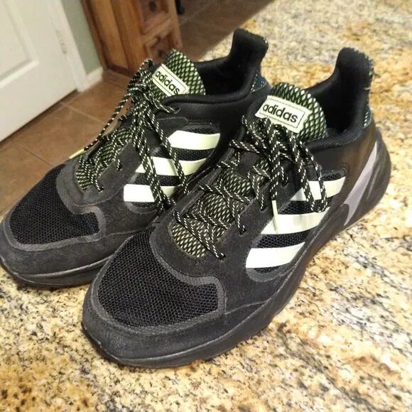 Adidas 90s Valasion Running Shoes Sneakers Black Hi-Res Green Men's Sz 9 EG5639