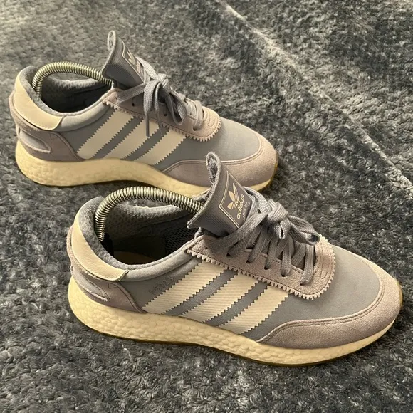 Adidas ‘Chalk Blue’ White I-5923 Tennis Shoe Sneaker, 8