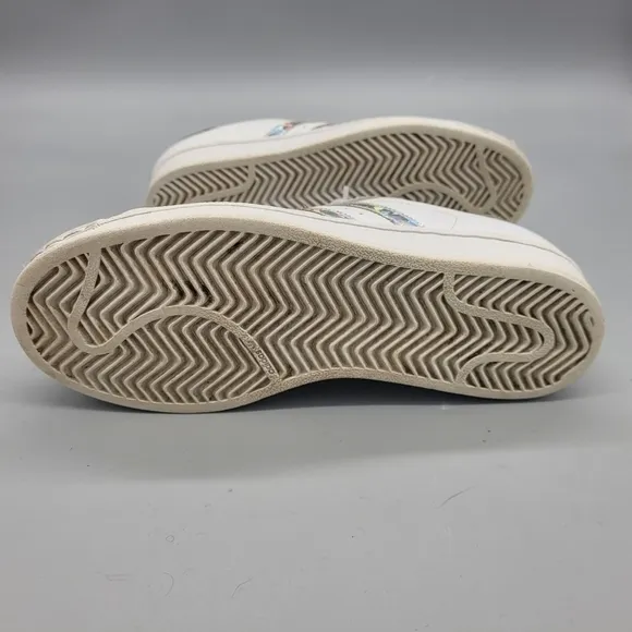 Adidas Holographic Superstar’s Sneakers Size 4 Youth Shoes