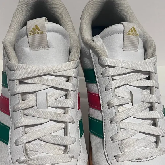 Adidas Sneakers Gum Sole Mens 12 Red Green Stripes Casual Shoes