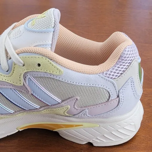adidas Temper Run Pride Shoes EG1077 Off White Size 9 Men's Sneakers