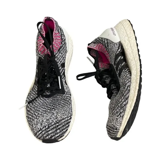 Adidas Ultra Boost Women's 8.5 Pink Breast Cancer Ribbon Knit Shoes