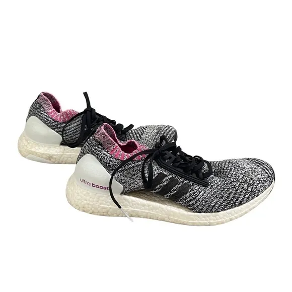 Adidas Ultra Boost Women's 8.5 Pink Breast Cancer Ribbon Knit Shoes