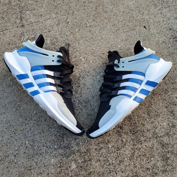 Adidas Walking Shoes sz 7