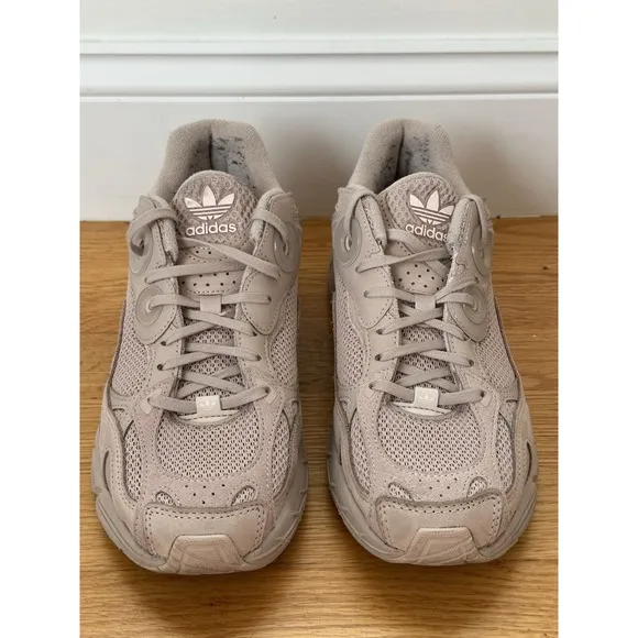 Adidas, Womens Astir Low Wonder Running Shoes, Taupe, Size 8