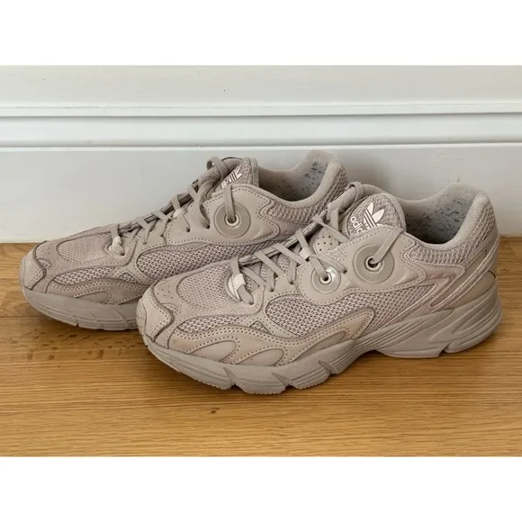 Adidas, Womens Astir Low Wonder Running Shoes, Taupe, Size 8