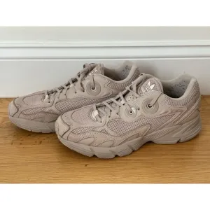 Adidas, Womens Astir Low Wonder Running Shoes, Taupe, Size 8