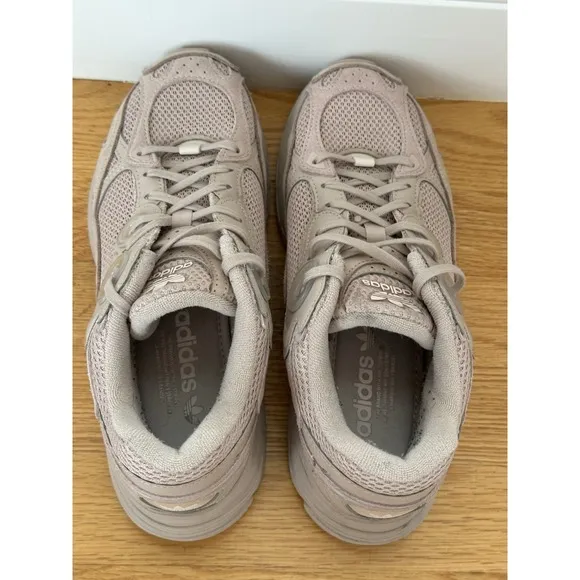 Adidas, Womens Astir Low Wonder Running Shoes, Taupe, Size 8