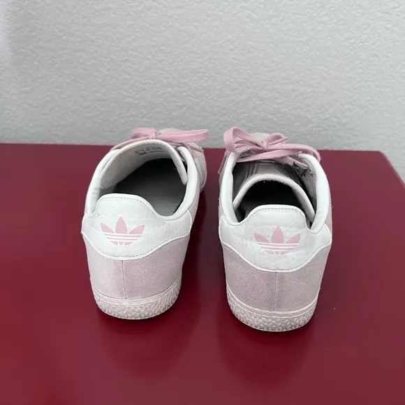 Adidas Women's Gazelle Pink Suede Athletic Running Shoes Sneakers Size 4.5 US