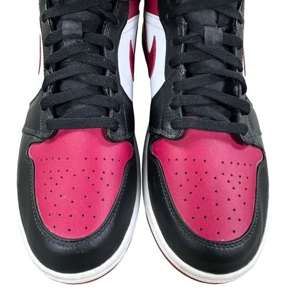 Air Jordan 1 Mid Size 11.5 Mens Noble Red Black White 554724-066 Shoes Sneakers
