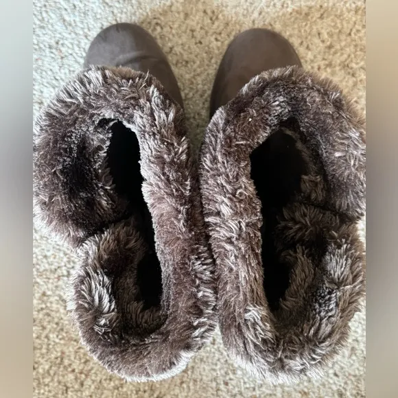 Airwalk Winter Snow Boots - Brown Fur Accent - Women’s Size 12 - Flexible Fabric