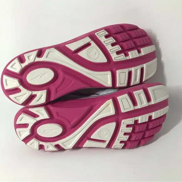 Altra White and Pink Running Shoes Sz 7.0 NEW NIB