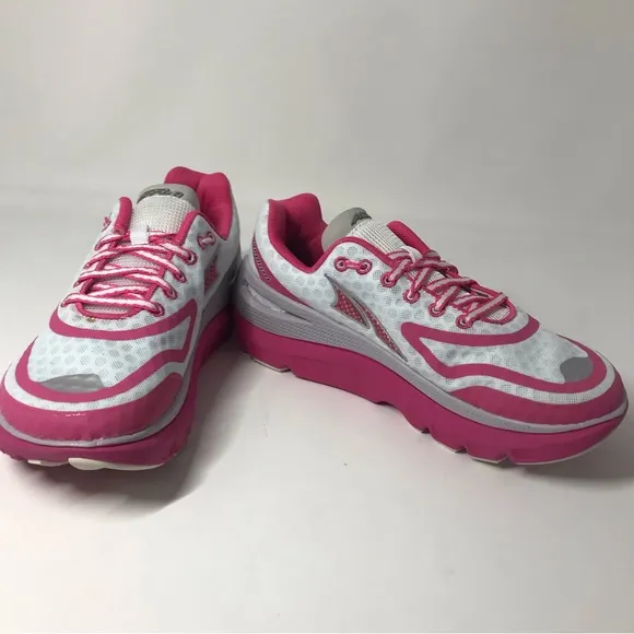 Altra White and Pink Running Shoes Sz 7.0 NEW NIB