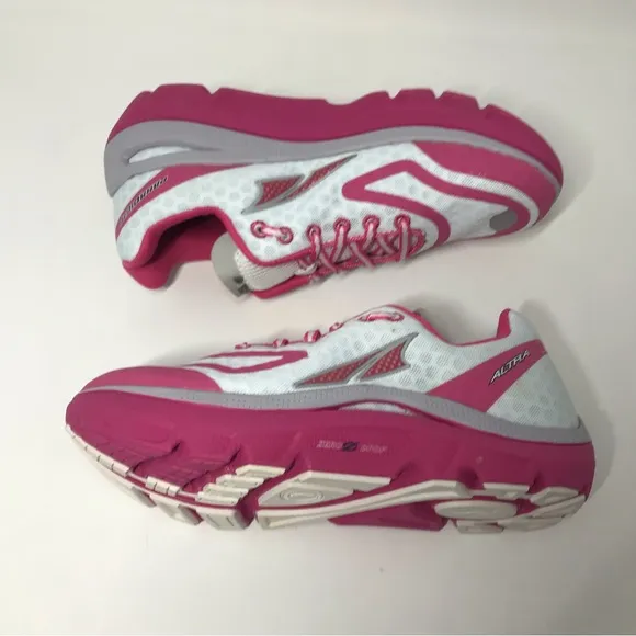 Altra White and Pink Running Shoes Sz 7.0 NEW NIB
