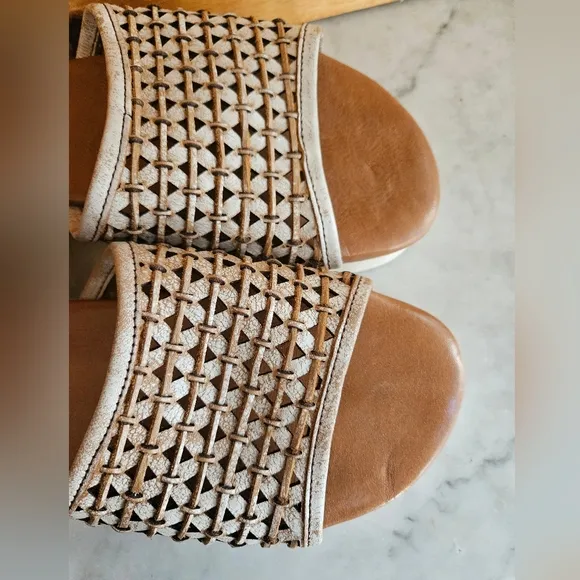Bed Stu Brisa Women's Beige Woven Sandals Platform Size 8