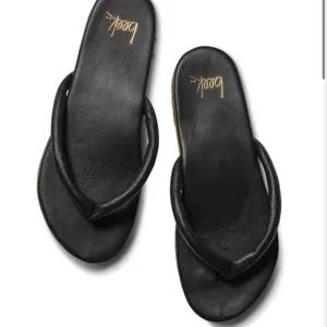 Beek Sunbird Sandals NWOT