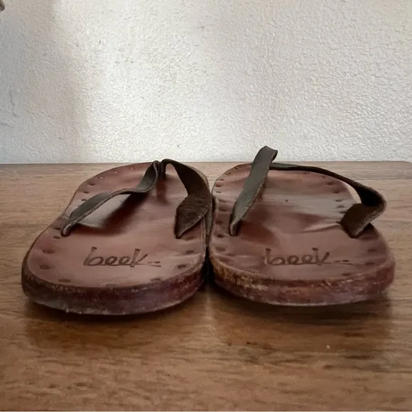 Been Brown Leather Sandals Size 8