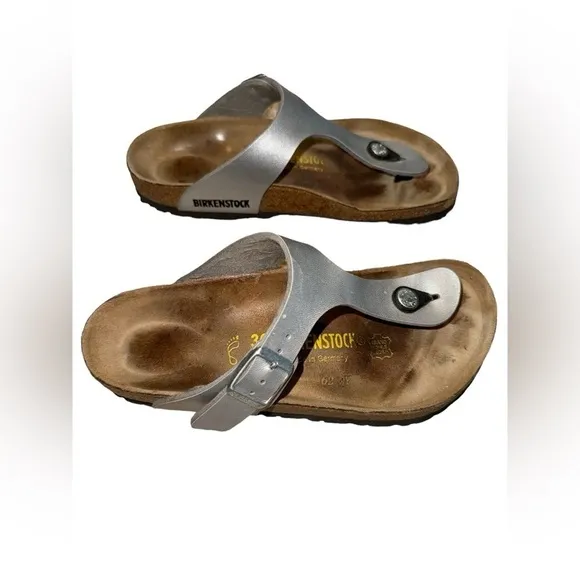 Birkenstock Gizah Sandals in Silver