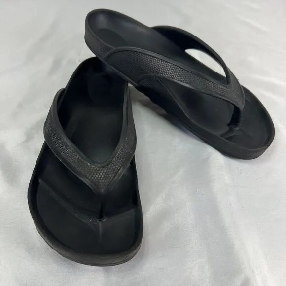 Birkenstock Unisex Mens 8.5 Women's 11 Honolulu EVA Sandals Black