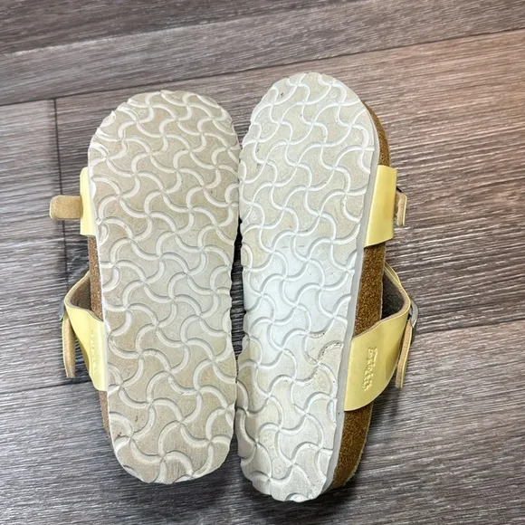 Birkis Birkenstock sandals woman’s 36 (d197)