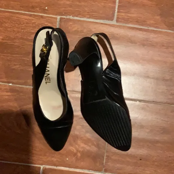Black Chanel CC  leather shoes 36