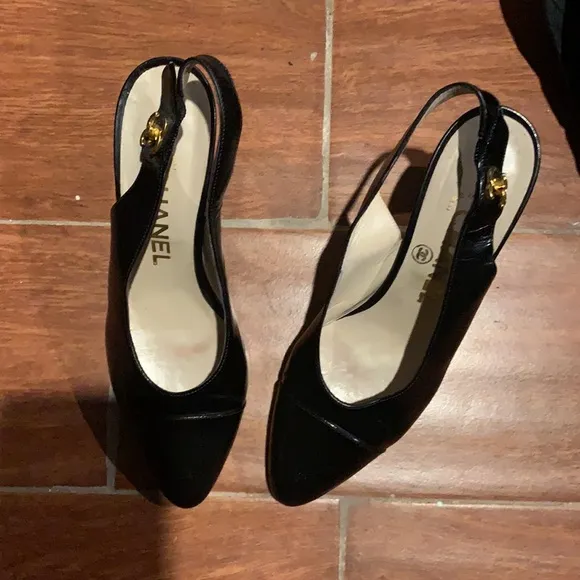 Black Chanel CC  leather shoes 36