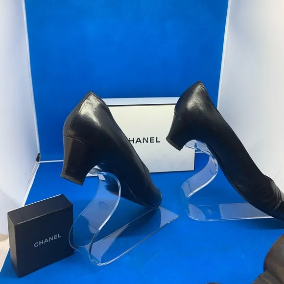 Black Chanel CC  leather shoes 36