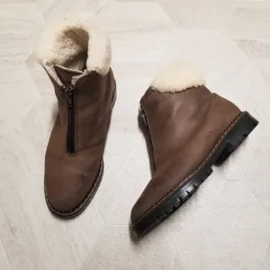 Blondo Waterproof Brown Leather Chunky Heel White Sherpa Cuff Zip Ankle Boots 7