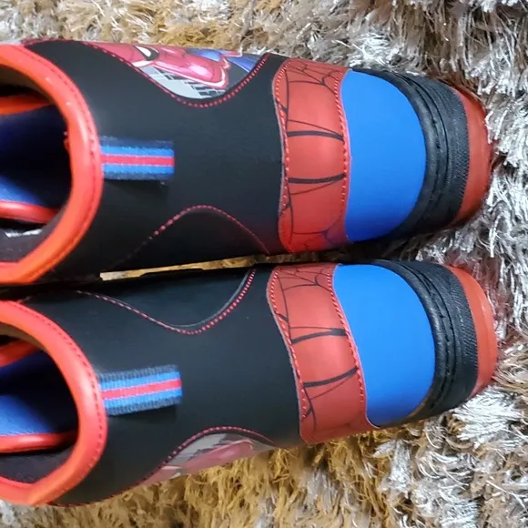 Boy's Light Up Spiderman Snow Boots