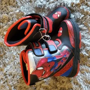 Boy's Light Up Spiderman Snow Boots