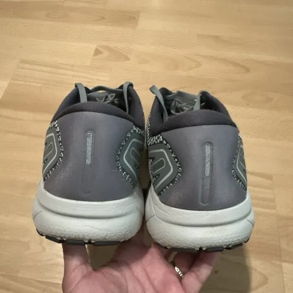 Brooks Ghost 14 Mens Size 13 Gray White Athletic Running Walking Shoes Sneakers