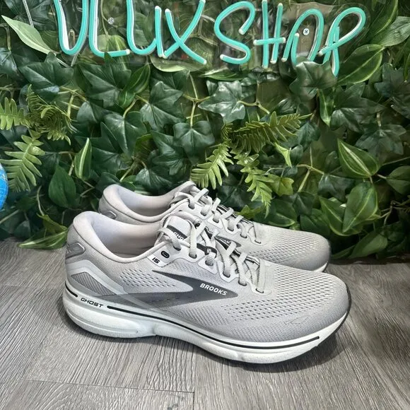 Brooks Ghost 15 Mens 10.5  Shoes Gray Running Walking Sneaker Gym 1103931D098