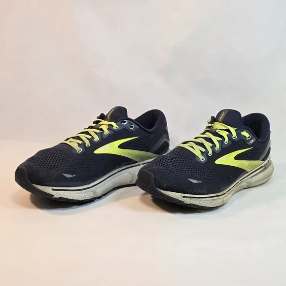 Brooks Ghost 15 Men's Size 11‎ D Running Shoes Athletic Sneakers 1103931D429