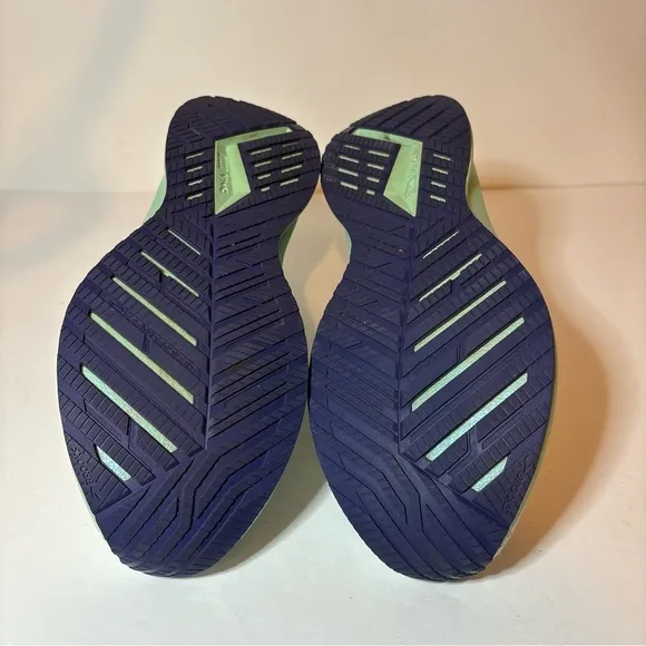 Brooks Levitate 5 Shoes Women 10.5 B White Teal Running Walking Athletic Sneaker