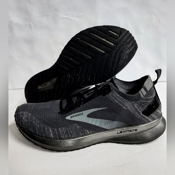 Brooksl Levitate 4 Mens Running Shoes Black/Grey  Sz 10 M. Men's 🔥