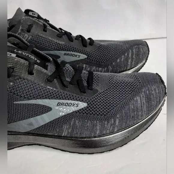 Brooksl Levitate 4 Mens Running Shoes Black/Grey  Sz 10 M. Men's 🔥