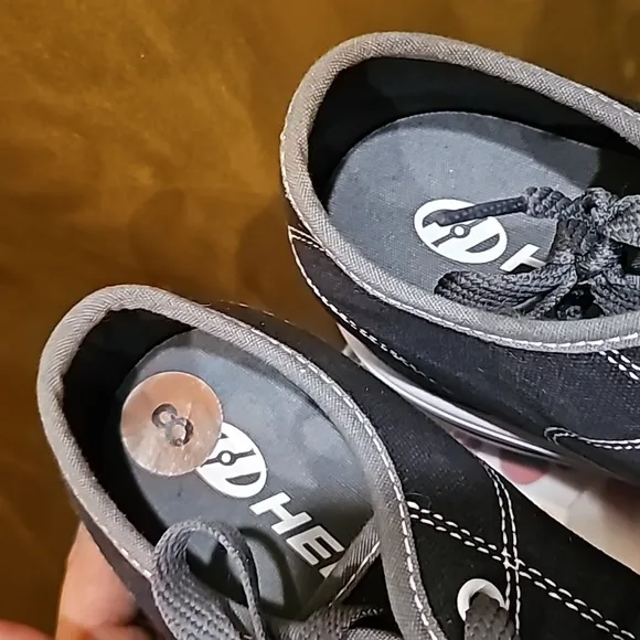 C Heelys Men Launch 20 Wheeled Shoe New without box skateboarding sneakers