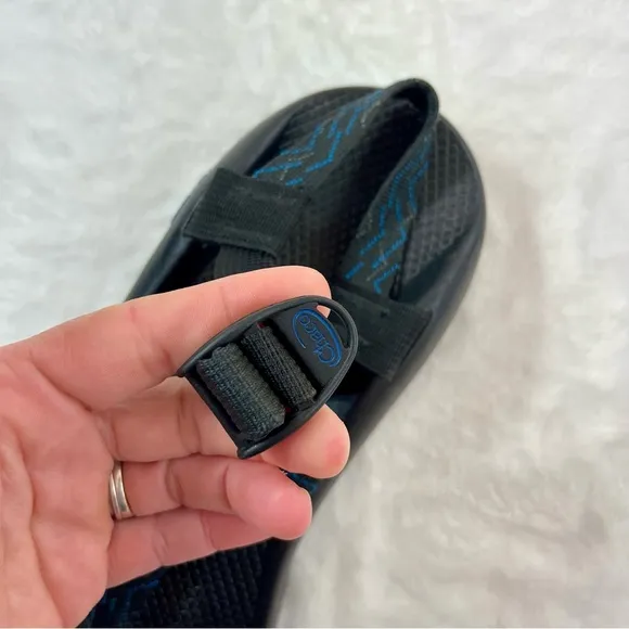 Chaco Mens Sandal Z2 Classic, With Toe Loop, Size 13 Stepped Black Blue J105801