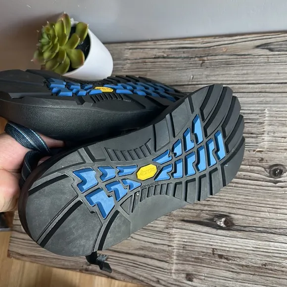 Chaco sandals size 13 great condition