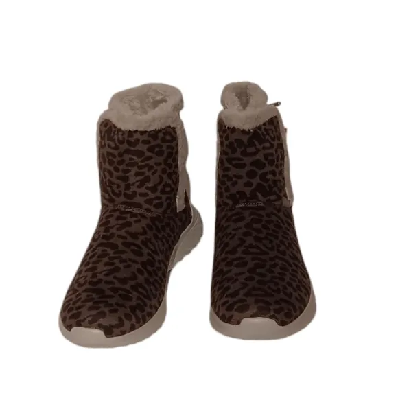 Cheeks Fit Body Grey Cheetah Whimsigoth Fashion Boots By Tony Little Size 9