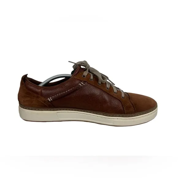 Clarks Mens 11.5 Shoes Sneakers Suede Leather Brown Casual Distressed Rustic
