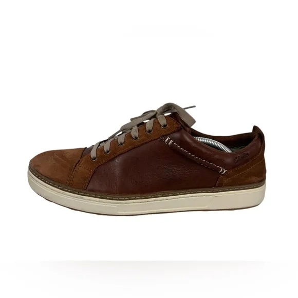 Clarks Mens 11.5 Shoes Sneakers Suede Leather Brown Casual Distressed Rustic