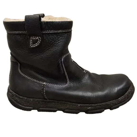 Clarks Originals Waterproof Boots Men's Black Leather Boots 9.5 M Shearling