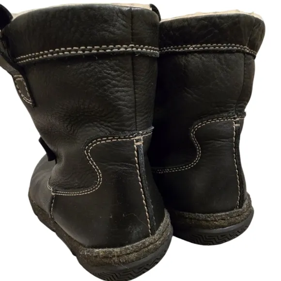 Clarks Originals Waterproof Boots Men's Black Leather Boots 9.5 M Shearling