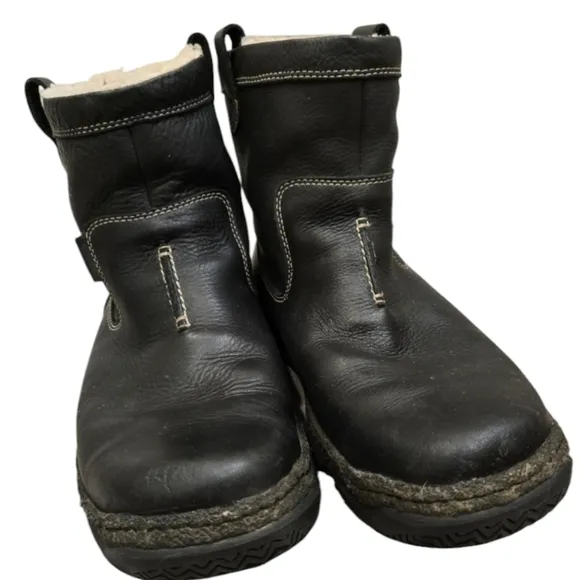 Clarks Originals Waterproof Boots Men's Black Leather Boots 9.5 M Shearling